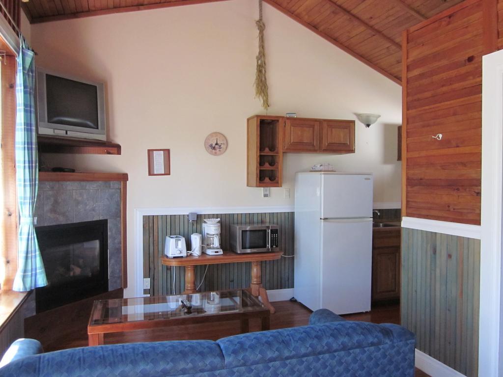 Oceanside Resort Powell River Kamer foto
