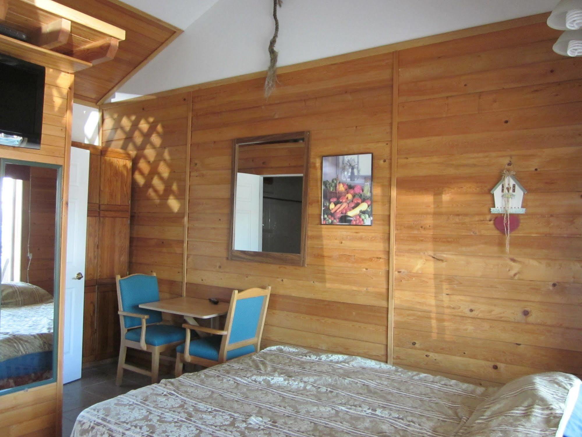 Oceanside Resort Powell River Buitenkant foto